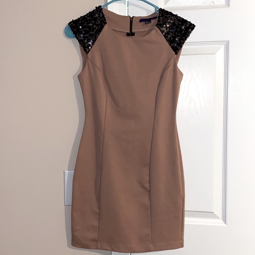 Black and Tan Forever21 Dress size Small really elegant.